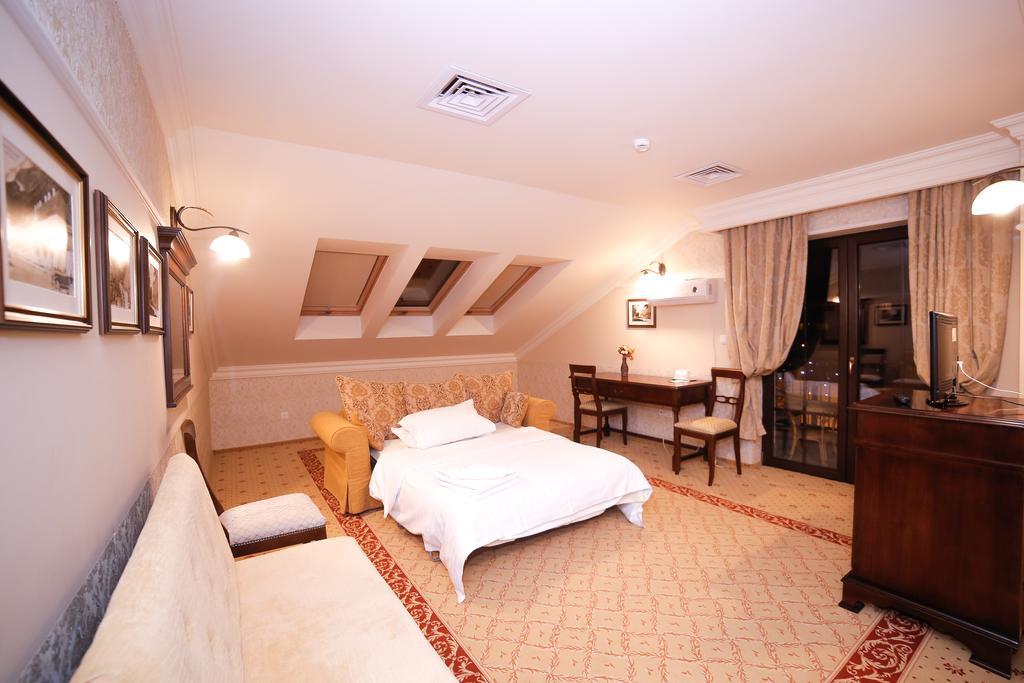 Pension Noblesse Băile Herculane Exterior foto