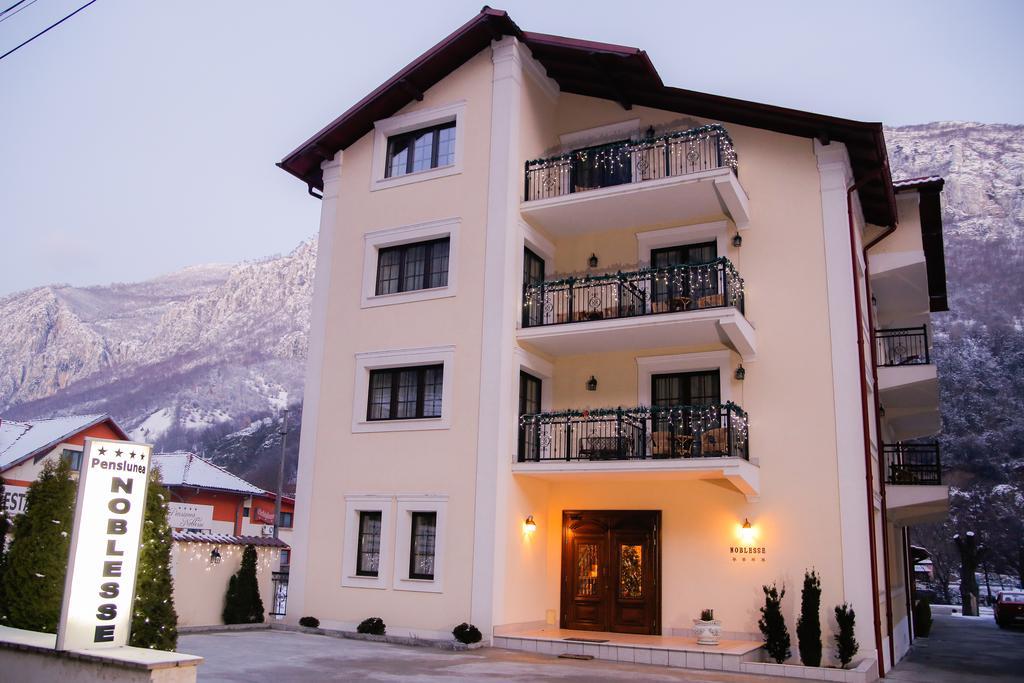 Pension Noblesse Băile Herculane Exterior foto
