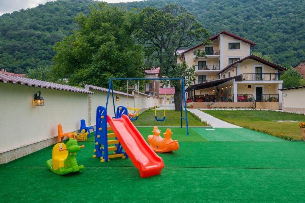 Pension Noblesse Băile Herculane Exterior foto